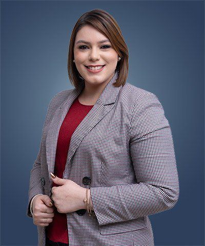 Vocales: Rosalie Ayala Colón